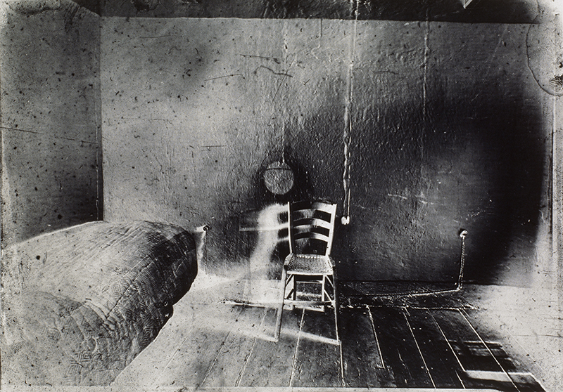 Entre sculpture et photographie. : Dieter APPELT - Aus Ezra Pound, 1981. Photographie. 26,3 x 35 cm. 